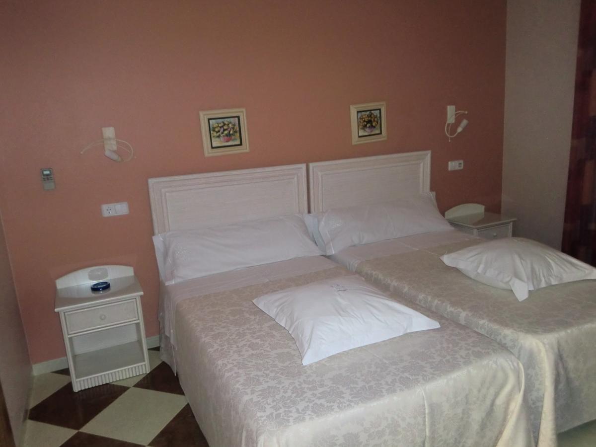 Complejo Hotel Alvaris Ayelo de Malferit Habitación foto